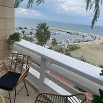 Lazuli Sea View Beachfront Ap 253 * Larnaca