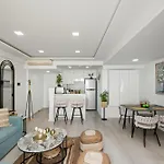 Lazuli Sea View Beachfront Ap 253 Larnaca