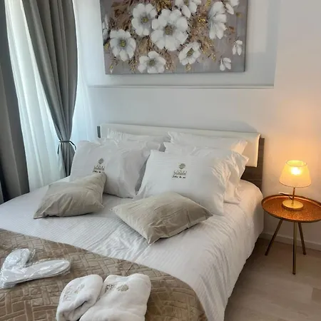 Apartament Lazuli Sea View Beachfront Ap 253 *