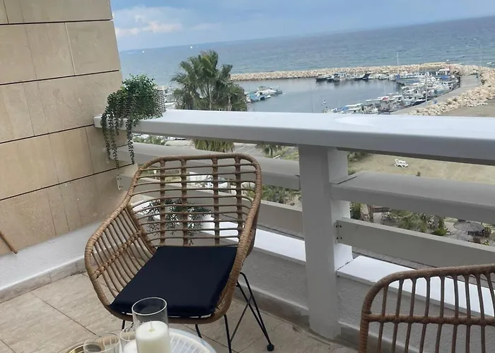 Lazuli Sea View Beachfront Ap 253