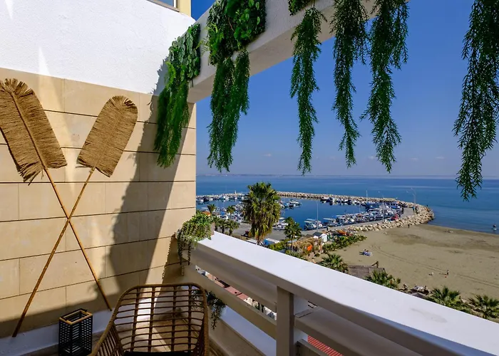 Lazuli Sea View Beachfront Ap 253