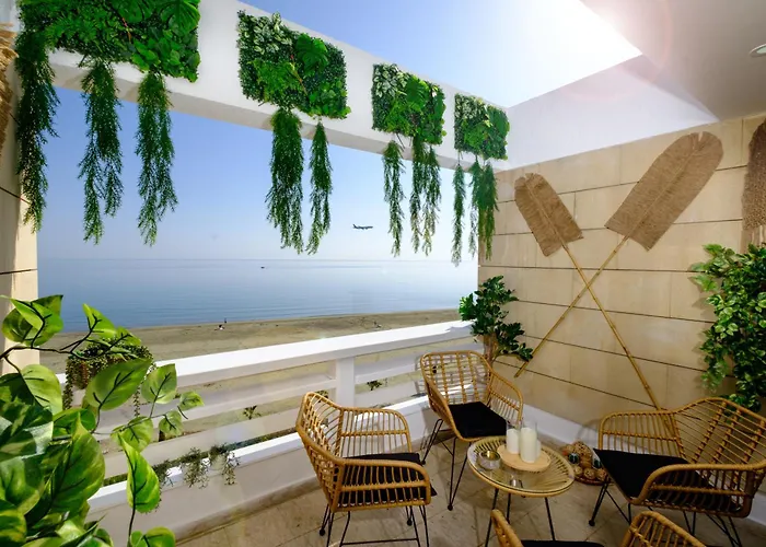 Lazuli Sea View Beachfront Ap 253 Апартаменти