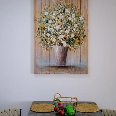 Lazuli Sea View Beachfront Ap 253 Apartment